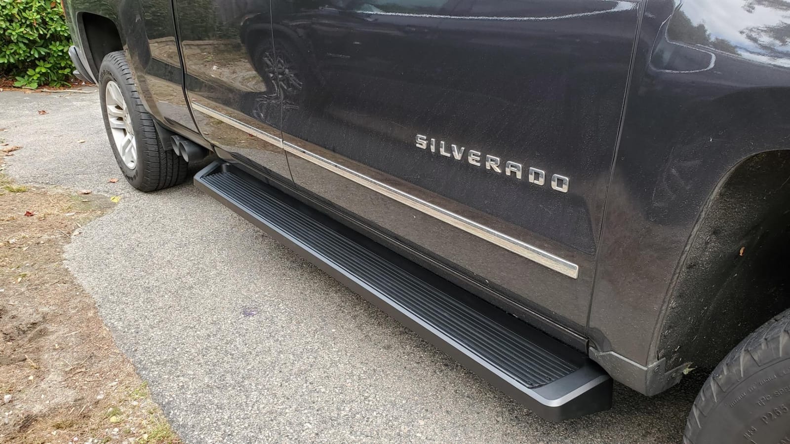 Flowmaster 717787 FlowFX Cat-Back Exhaust Kit Dual 2.5 Inch Stainless Steel 4 Inch Black Ceramic Tips Compatible with 2014-2019 Classic Body Chevy Silverado GMC Sierra 1500 Crew Double Cab 4.3L 5.3L customer photo 1
