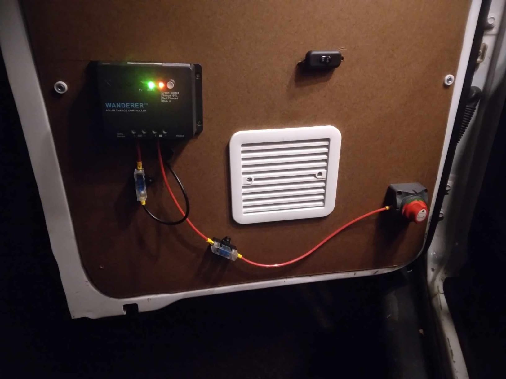 Renogy Wanderer Li 30A PWM Solar Charge Controller 12V for Solar Panels customer photo 1