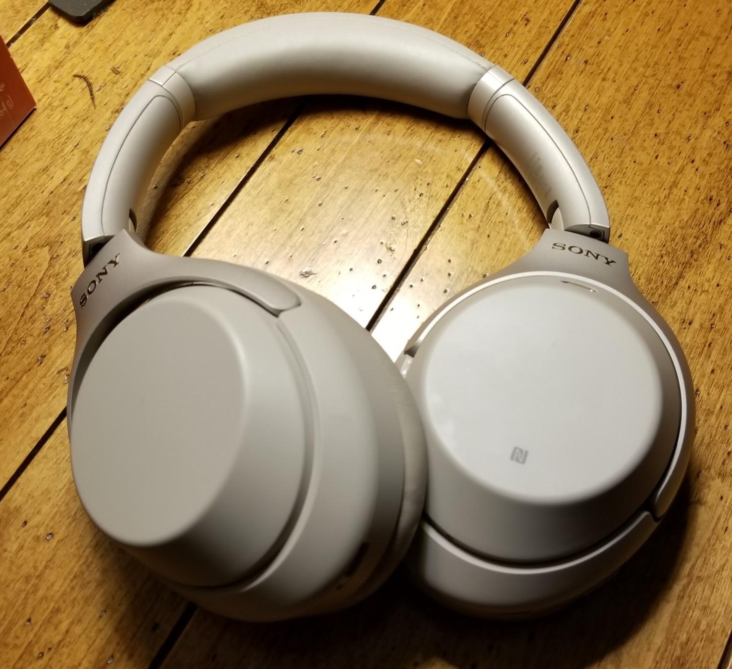 Sony WH1000XM3 Noise Cancelling Headphones, Wireless Bluetooth Over the Ear Headset – Black (2018 Version) customer photo 2
