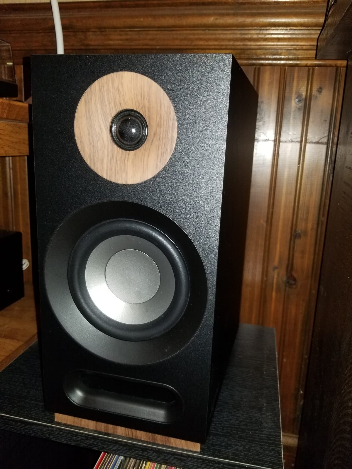 Jamo S 803 Black - Pair customer photo 2