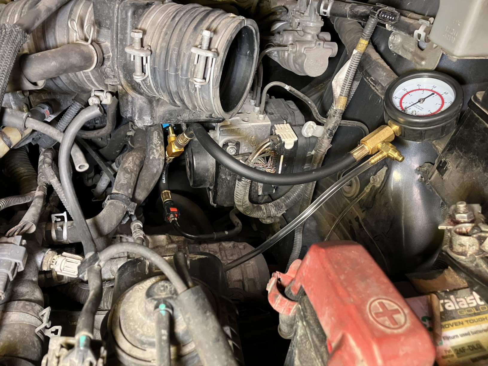 BETOOLL Fuel Pressure Test Kit 0-100PSI with 9.49,7.89,6.30 Fuel Line Fittings customer photo 1