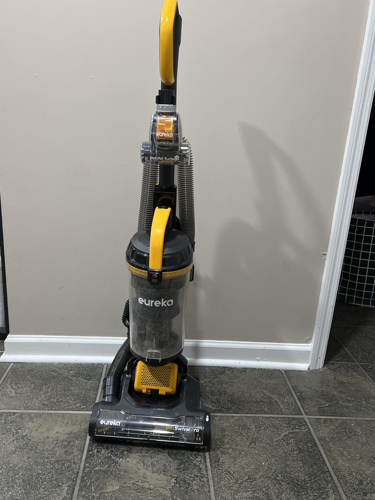Eureka Vacuum Cleaners for Home, Automatic Cord Rewind, NEU202 customer photo 2