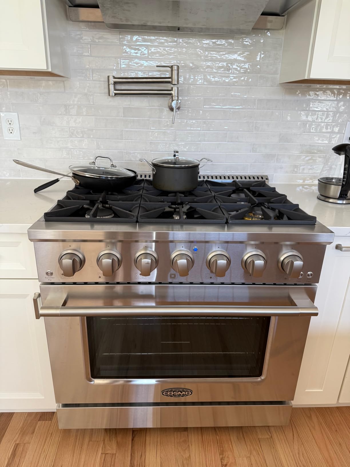 36 in. Vista Coll 5.4 cu ft 6 Burner Gas Range, Convection, Stainless Steel customer photo 1