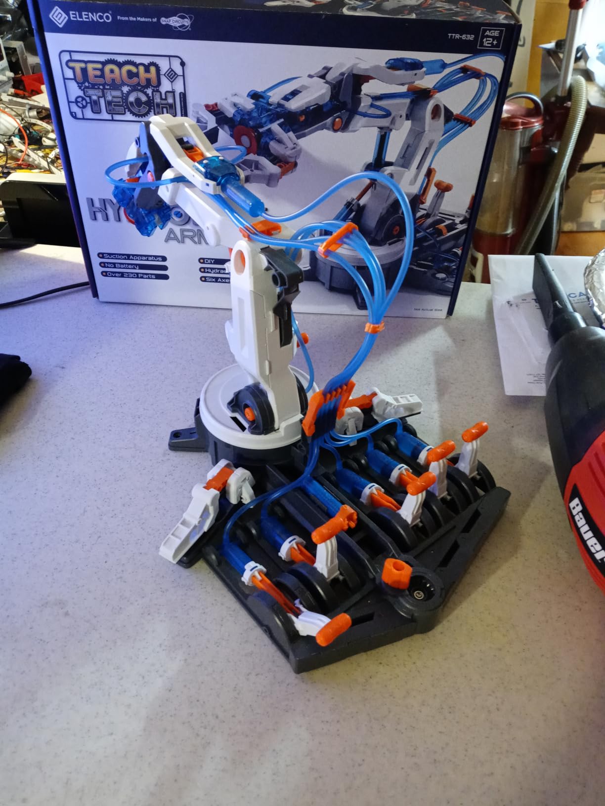 Teach Tech “Hydrobot Arm Kit”, Hydraulic Kit, STEM Building Toy for Kids 12+ customer photo 2