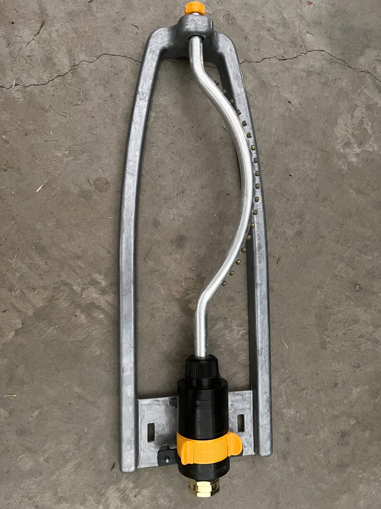Melnor 65079-AMZ Metal Oscillating Sprinkler with QuickConnectProduct Adapter Watering Set, 3600 sq. ft. Coverage customer photo 2