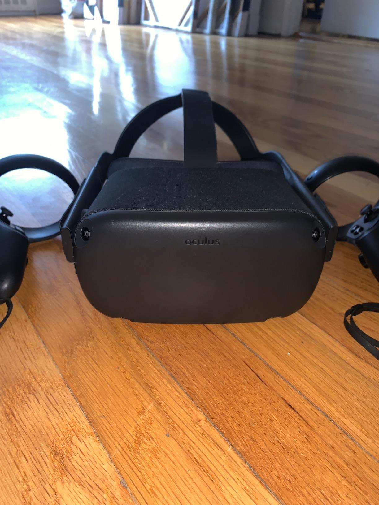 Oculus Quest All-in-one VR Gaming Headset – 128GB (UK Import) customer photo 1