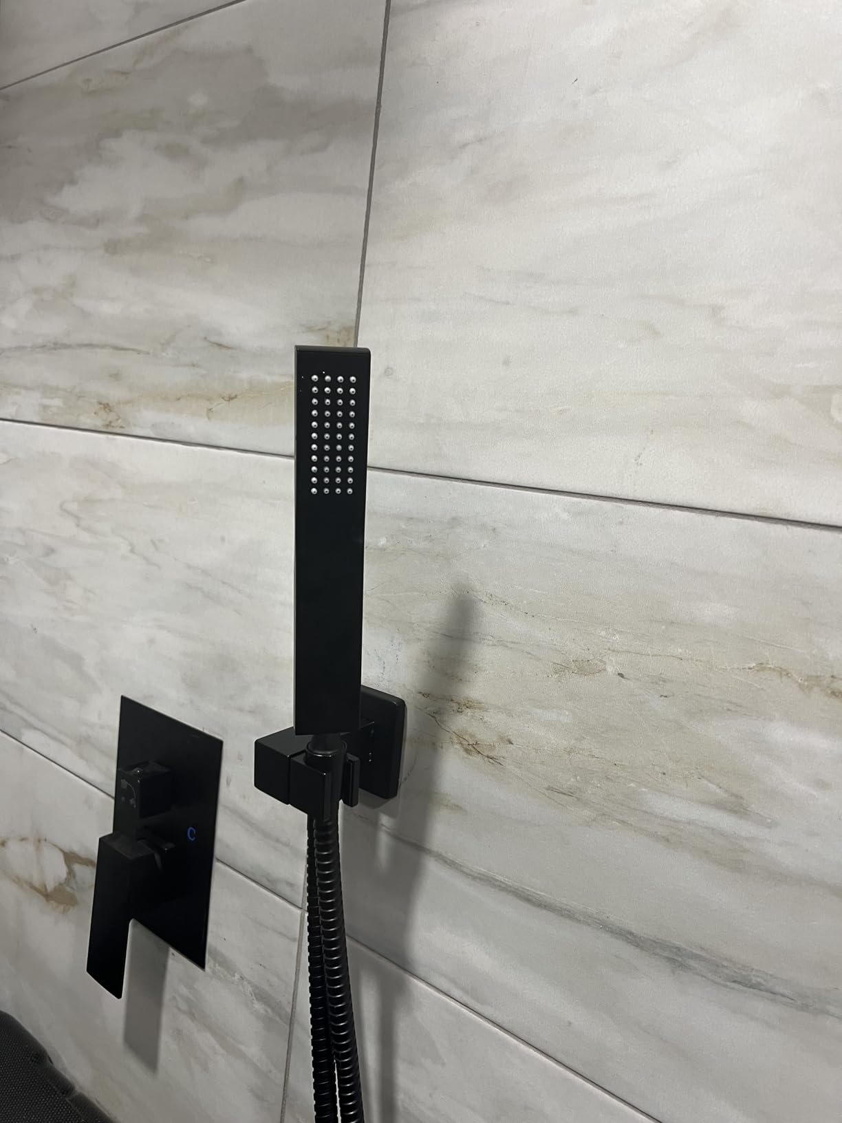 gotonovo Shower Faucet Set with Handheld Spray Matte Black,10'' Head customer photo 1
