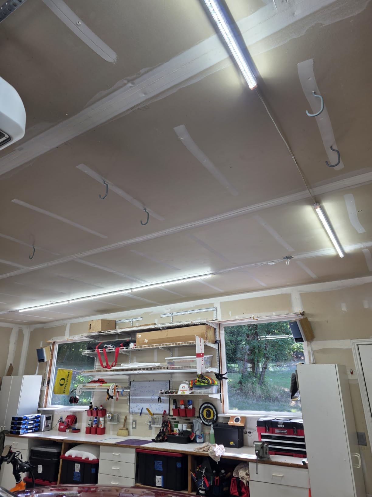 Barrina T8 LED Shop Lights 8FT, 72W 10000LM 5000K, 10 Pack High Output Tube | 8 Foot for Garage Workshop and Workbench Use, Daylight White, Easy Ceiling Mount, Linkable to 4, Aluminum V Shape Clear Cover customer photo 2
