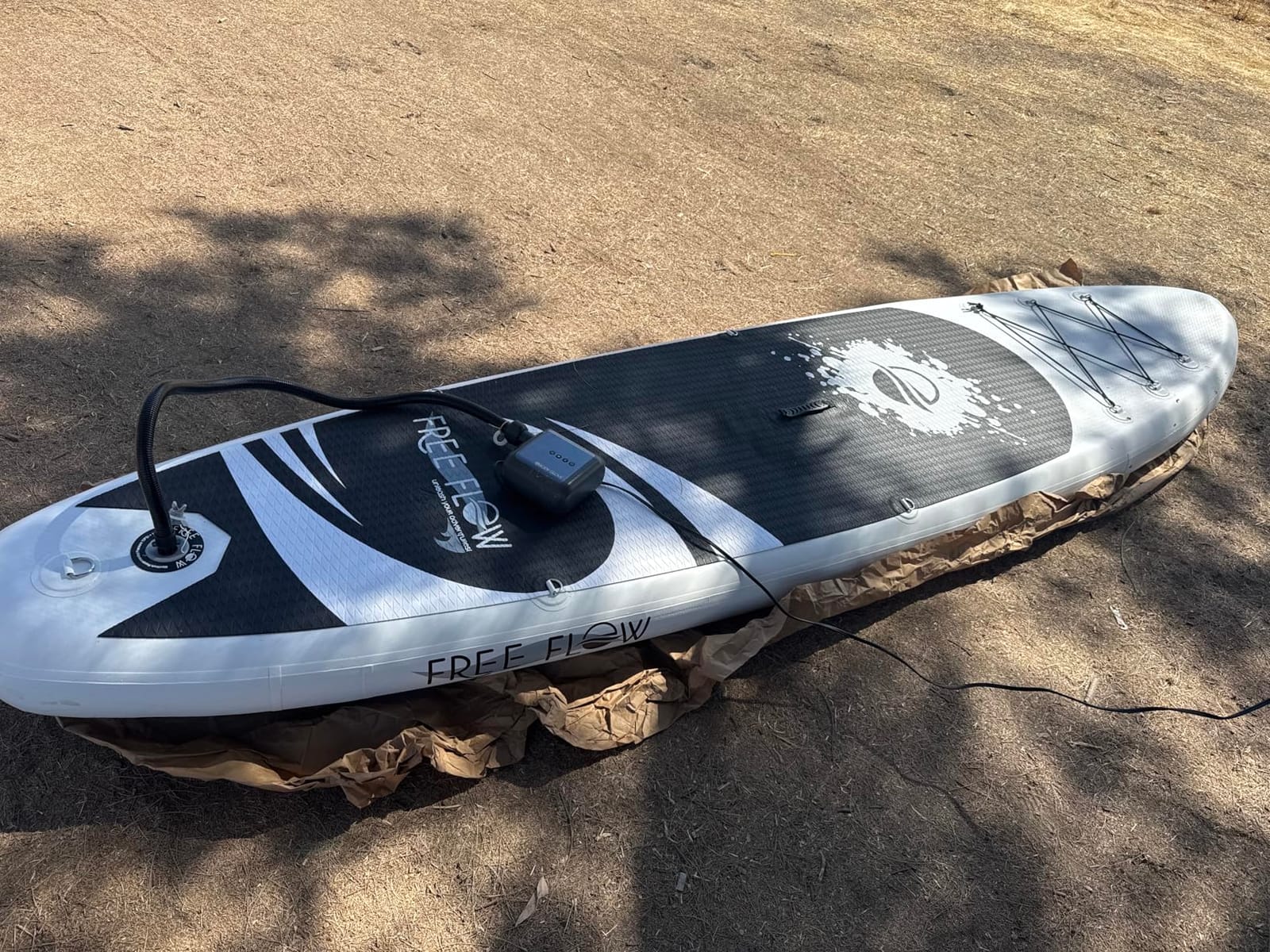 SereneLife 10’6” Inflatable Stand Up Paddle Board with Premium SUP Accessories - 32” Wide Stable Design with Non-Slip EVA Deck Pad, for Youth and Adults, 350 lbs. Capacity customer photo 2