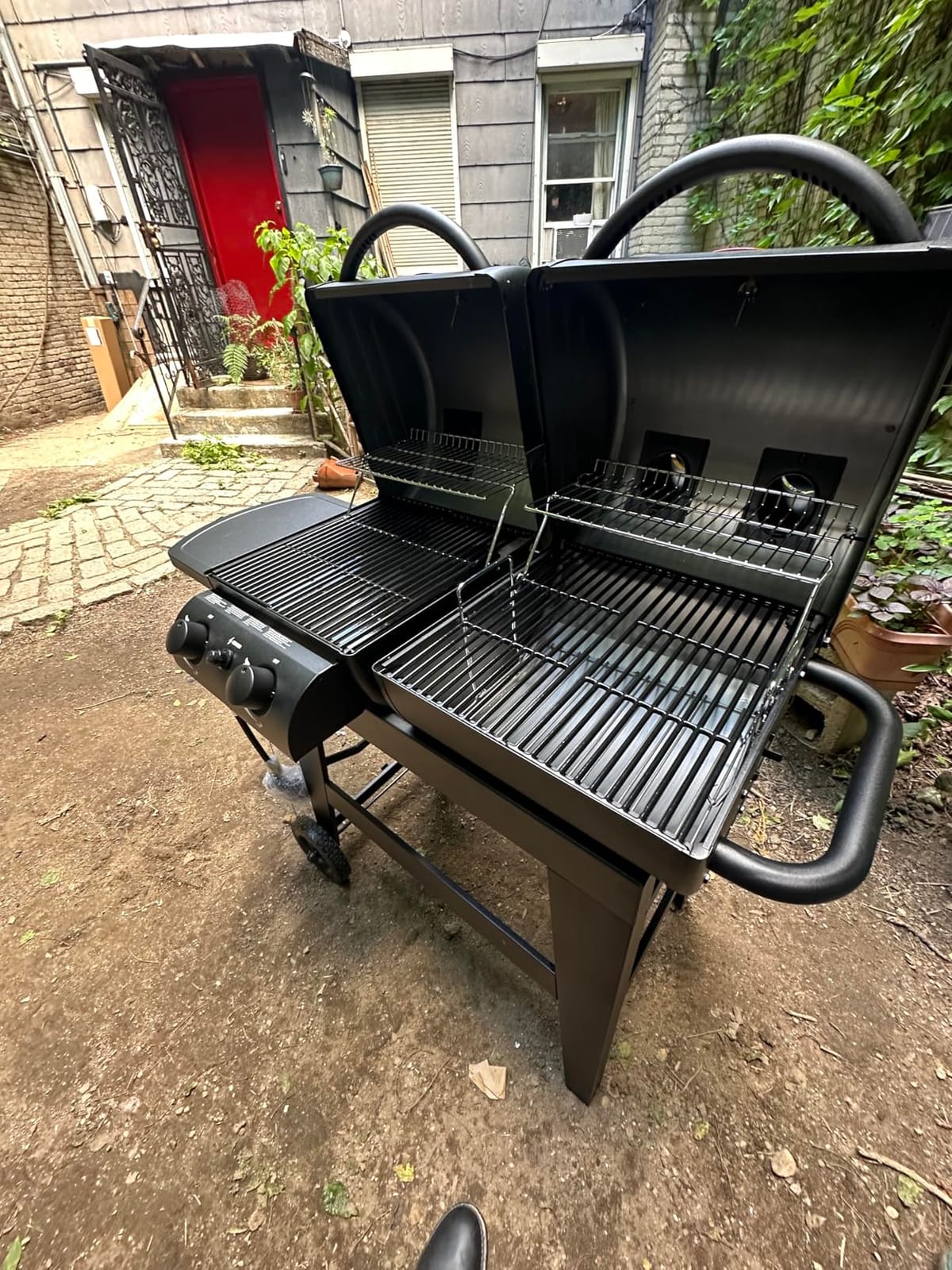 Char-Griller® Dual-Function 2-Burner 24,000 BTU Propane Gas and Charcoal Combination Grill and Smoker with 870 Cooking Square Inches in Black, Model E5030 customer photo 2