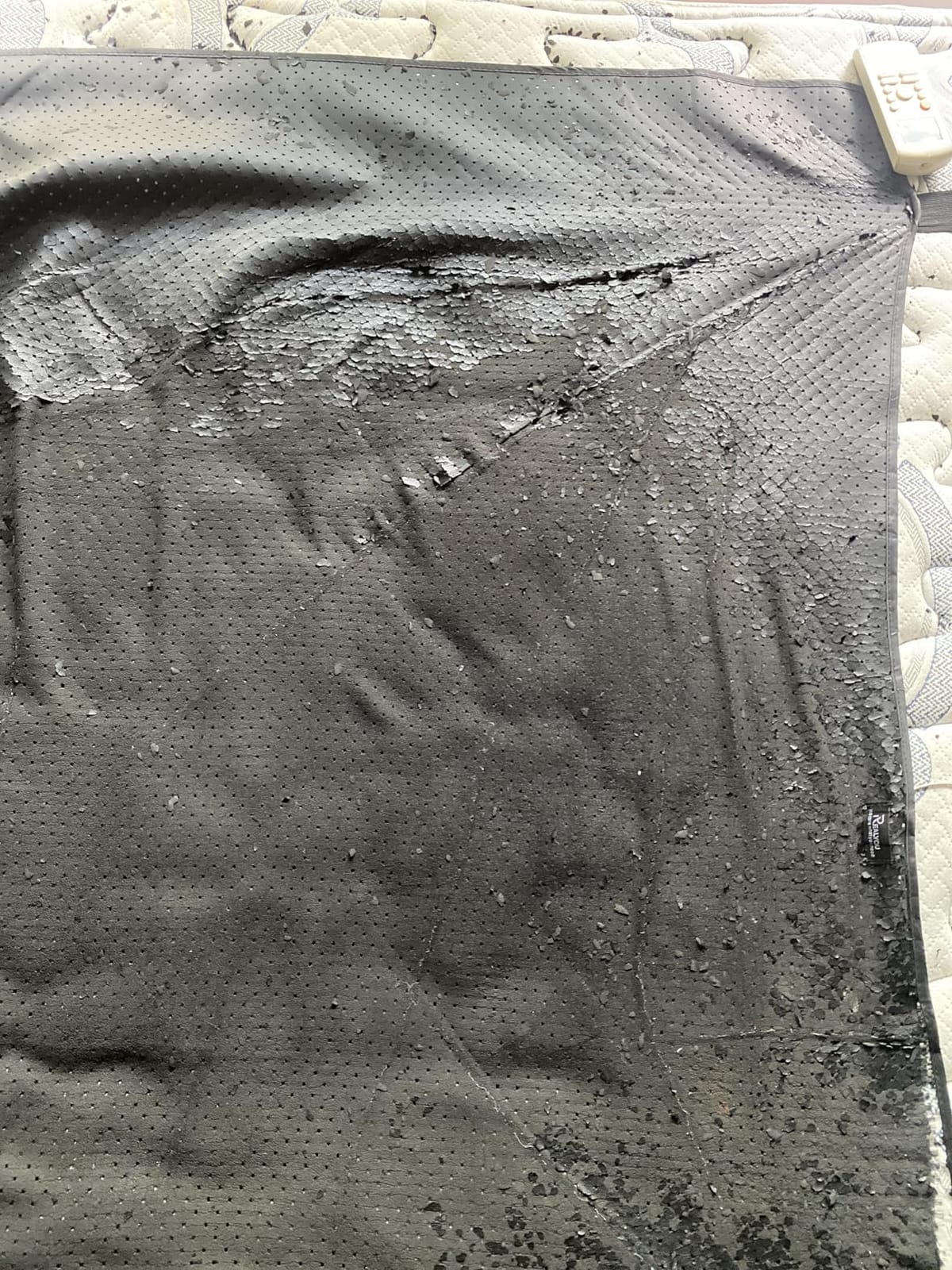 Grounding Mat for Better Sleep, Pain Relief & Less Stress, Grounding Sheet for Bed King Size 54x71 in Conductive Carbon Leatherette, Earth Connected Biohackers Insomnia customer photo 2