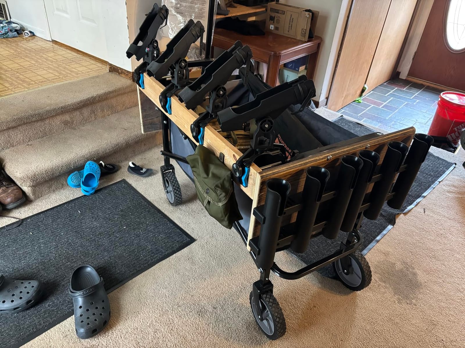 Amazon Basics Collapsible Heavy Duty Utility Wagon for Outdoor Sports, Camping, Garden, and Shopping, Versatile, Easy to Store, 265 Pounds Capacity, 27.6 x 40.9 x 20 inches, Blue customer photo 1