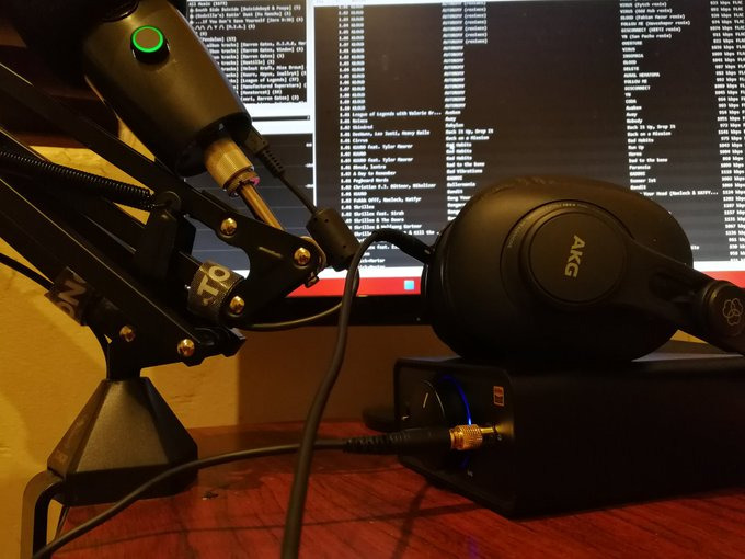 FiiO K5 Pro Headphone Amps Portable Desktop DAC and Amplifier 768K/32Bit and Native DSD512 for Home/PC 6.35mm Headphone Out/RCA Line-Out/Coaxial/Optical Inputs customer photo 2