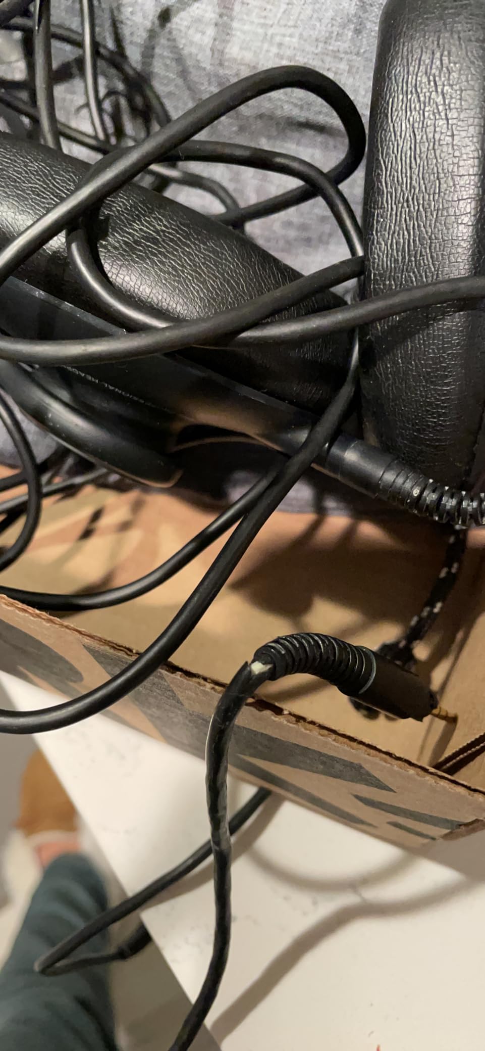 AKG Pro Audio K361 Wired, Over-Ear, Closed-Back, Light Weight, Foldable, Professional Recording Studio Headphones, Studio Monitor Mixing, Podcast, DJ Stereo Headsets, Black customer photo 2