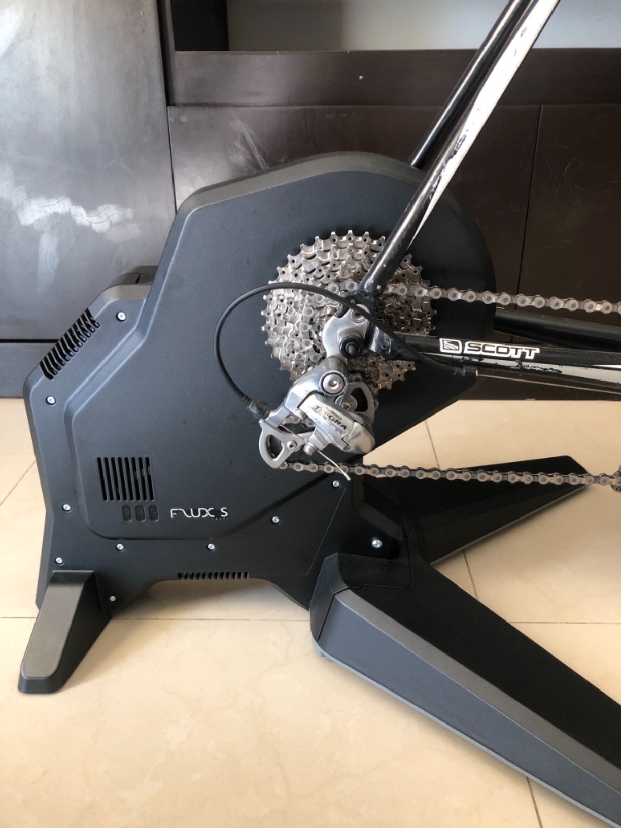 Tacx Flux S Smart Bike Trainer, Black, Model:T2900S.60 customer photo 2