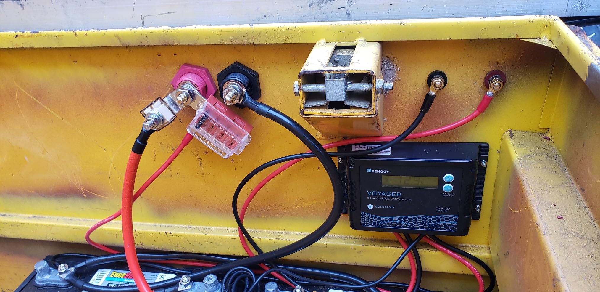 Renogy Voyager 20A PWM Solar Charge Controller IP67 12/24V for Marine customer photo 2