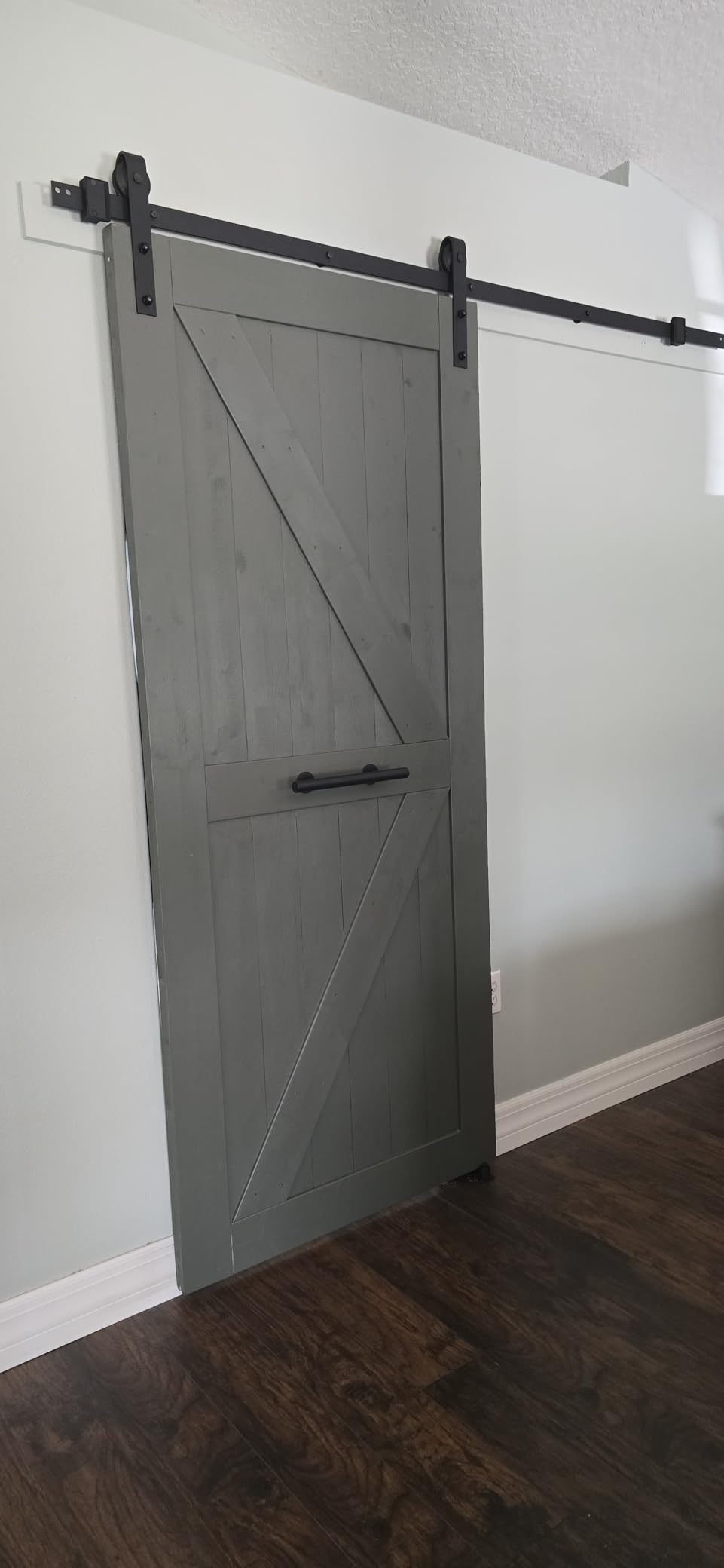 S&Z TOPHAND® 36in x 84in Unfinished British Brace Knotty Barn Door with Sliding Hardware Kit/Solid Wood/Sliding Door/Double Surfaces/A Simple Assembly is Required customer photo 1