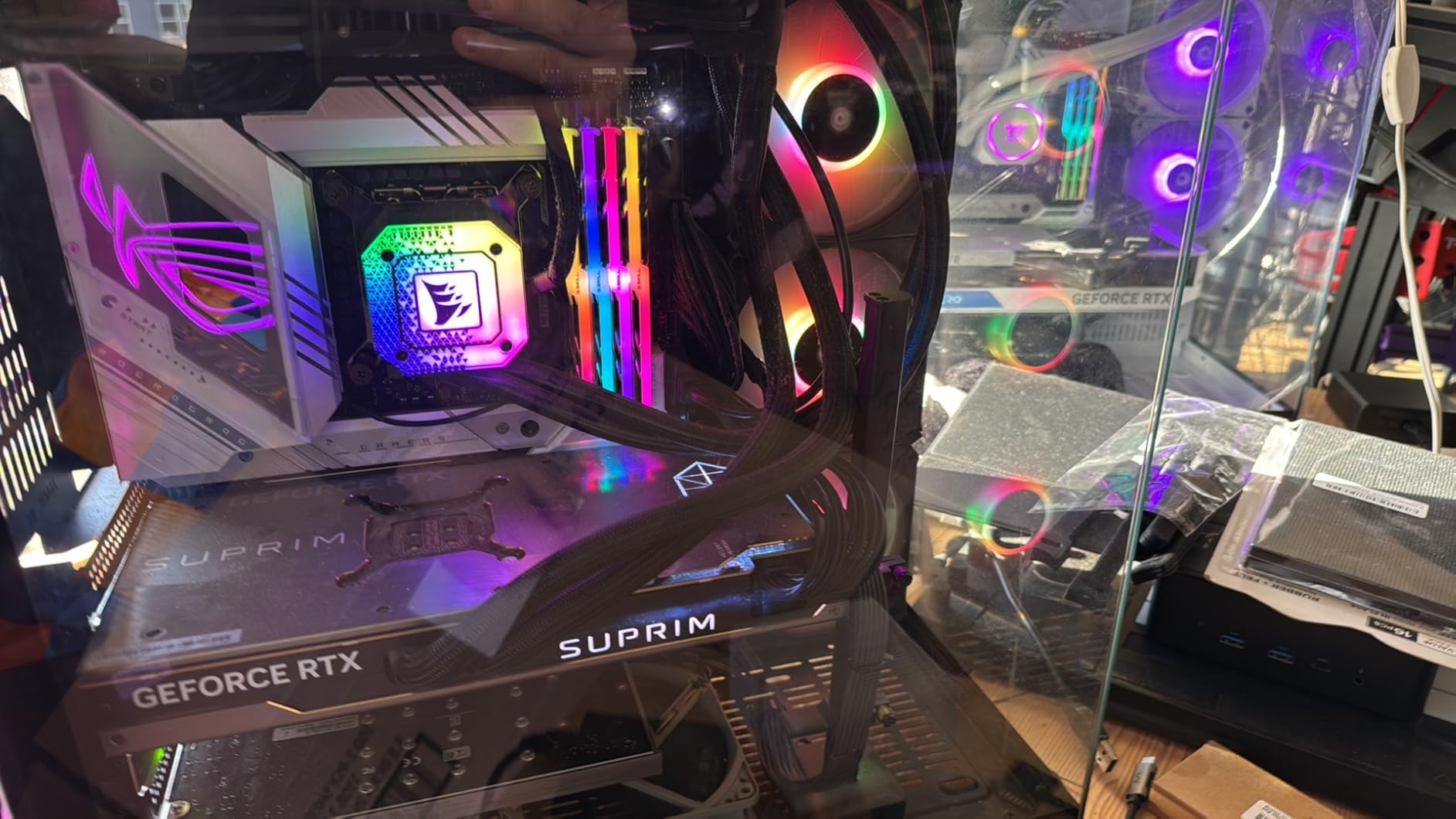 G.SKILL Trident Z RGB Series DDR4 RAM (XMP) 32GB (2x16GB) Up to 3600MT/s CL18-22-22-42 1.35V Intel AMD Desktop Computer Memory U-DIMM (F4-3600C18D-32GTZR) customer photo 1