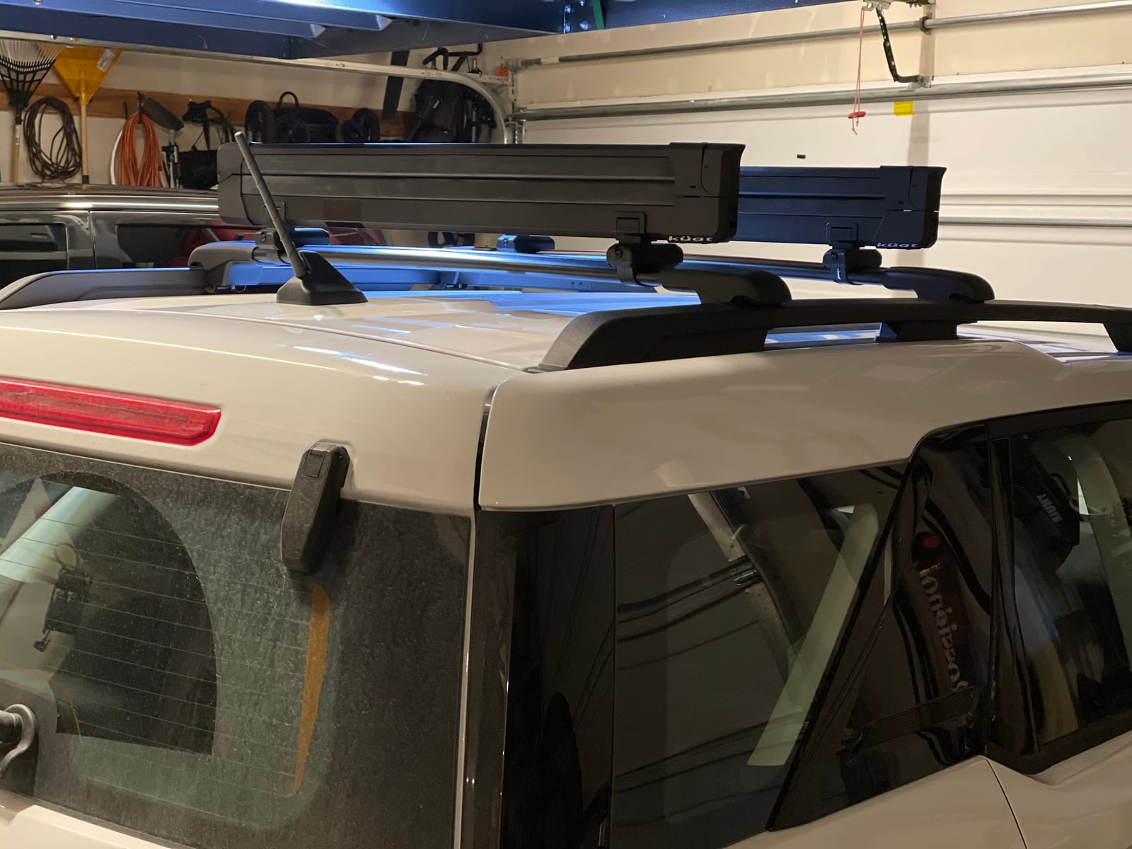 Kuat Switch Ski/Snowboarding Rack with Integrated Locks, Switch 6-6 Skis customer photo 2