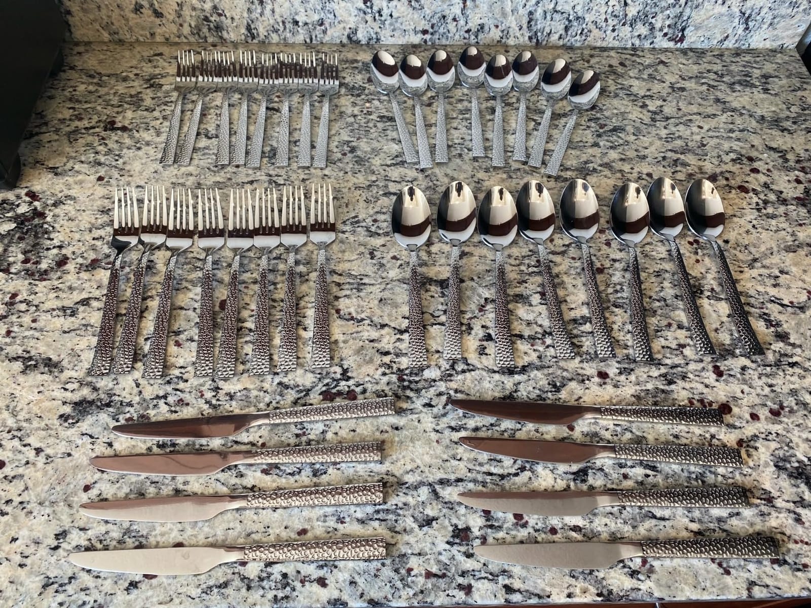 E-far Hammered Silverware Set for 8, 40 Pcs Stainless Steel Flatware Set customer photo 1