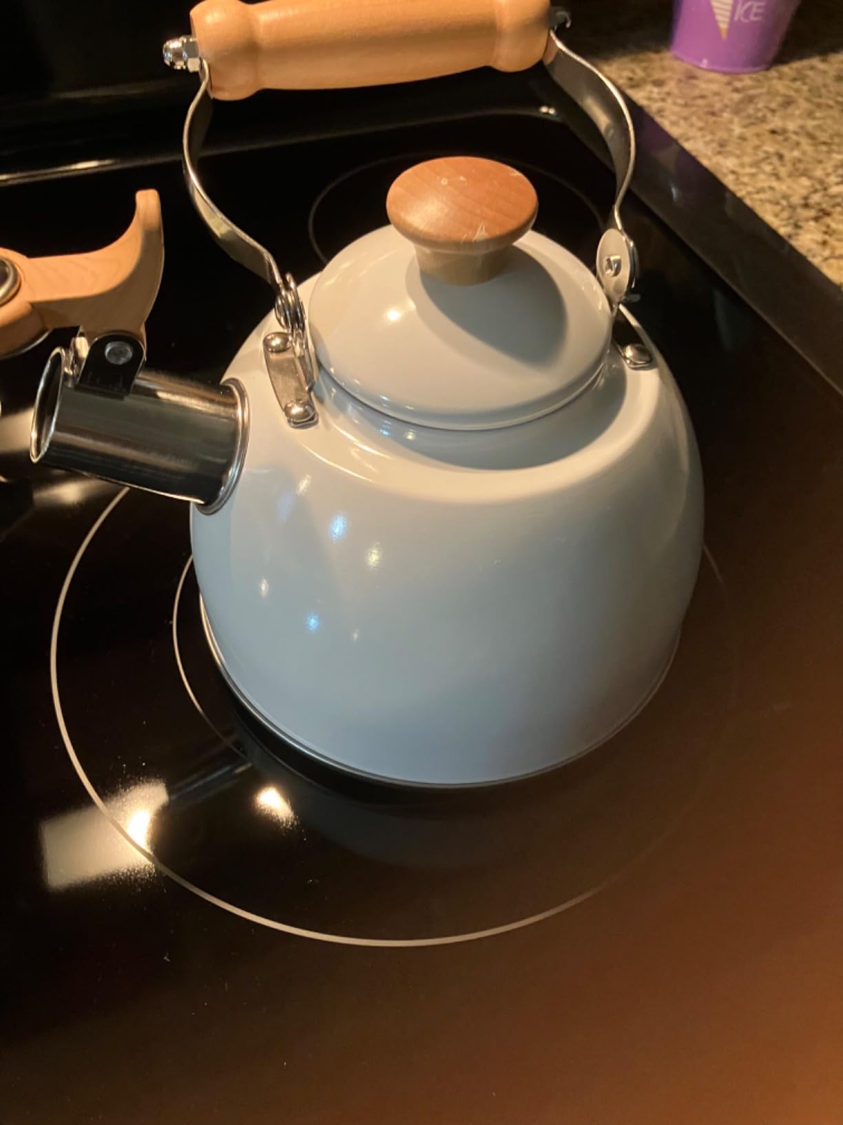 ROCKURWOK Tea Kettle, Tea Pot with Cool Touch Ergonomic Handle, Teapot Food Grade Stainless Steel, Tea Kettle Stovetop, Kettle Teapot, Whistling Tea Kettle, Small Tea Kettles, 1.6 Quart (Yellow) customer photo 2