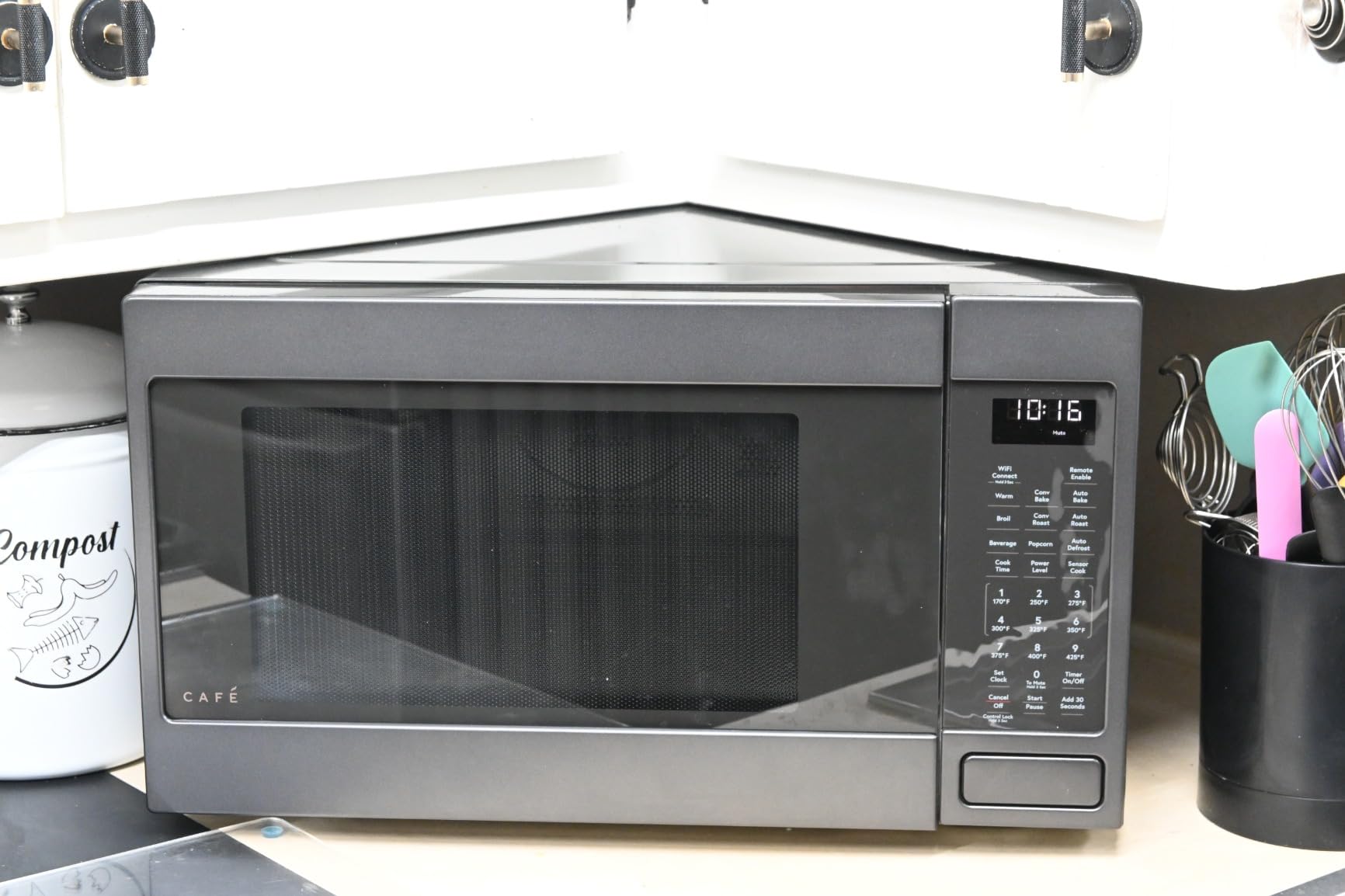 Café CEB515P3NDS Countertop Convection Microwave Oven, Broil, Auto-Cook, Roast, Defrost, Warm, Scan-to-Cook WiFi-Connectivity, 1000 Watts, Smart Home & Kitchen Essentials, New 1.5 Cu. Ft, Matte Black customer photo 2