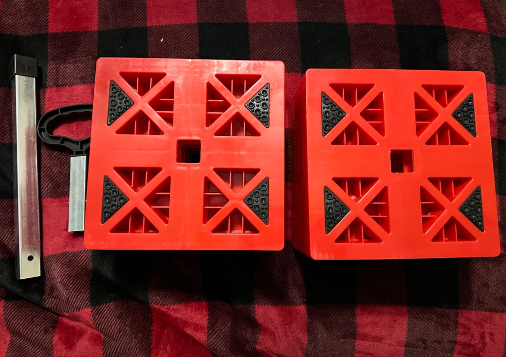Homeon Wheels RV Leveling Blocks, 10-Pack Non-Slip Camper Levelers customer photo 1