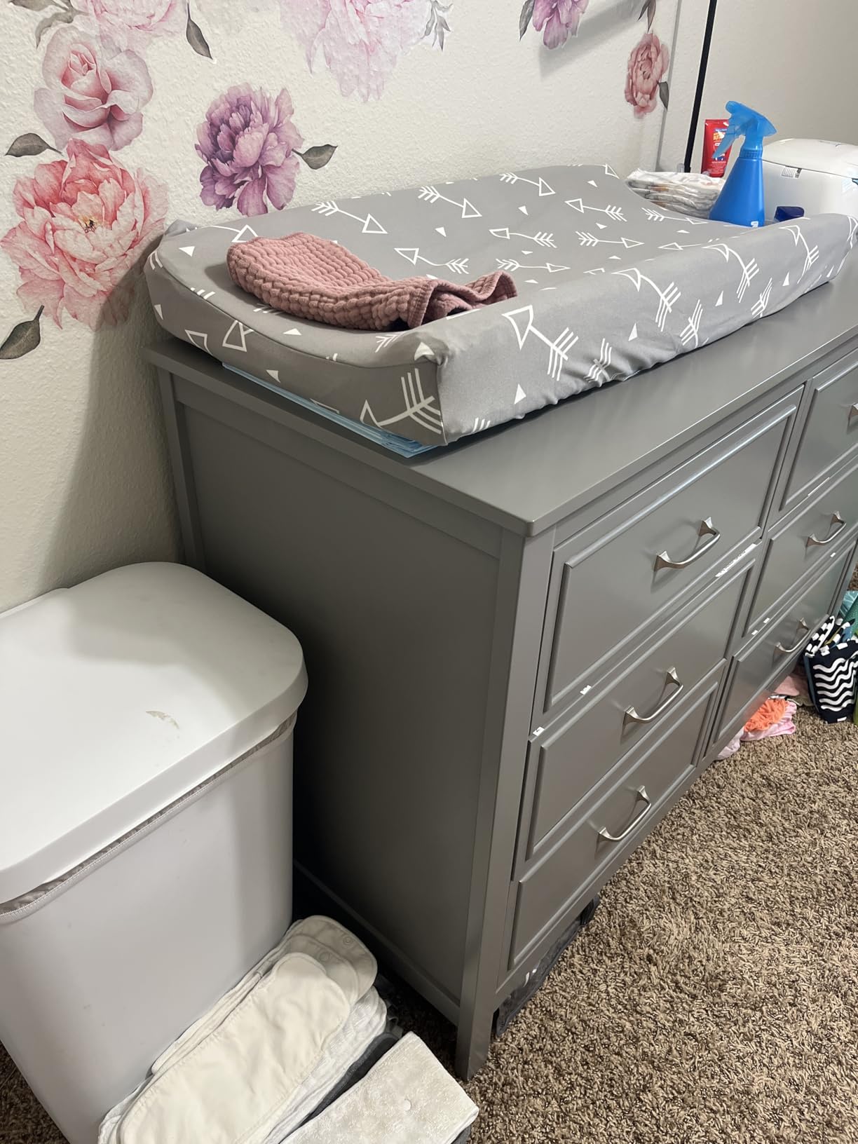 Davinci Charlie 6-Drawer Baby Dresser, GREENGUARD Certified - White customer photo 2