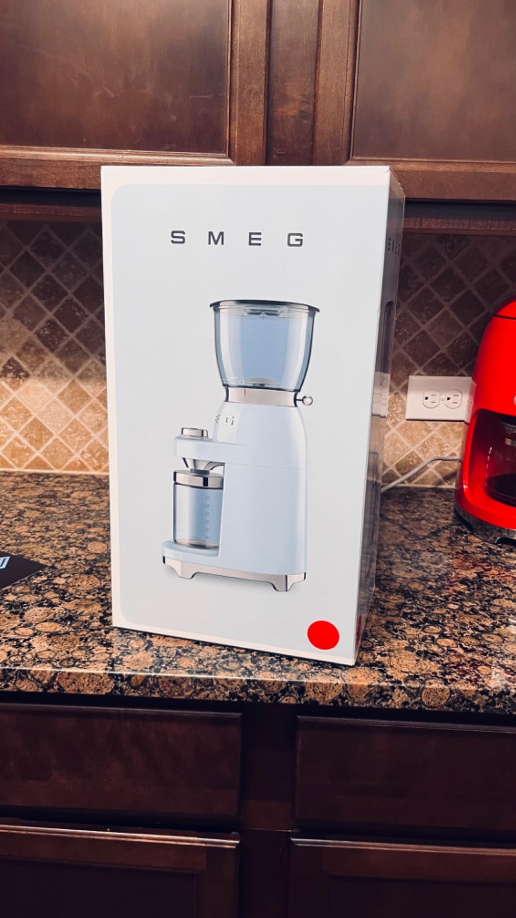 Smeg 50's Retro Style Aesthetic Coffee Grinder, CGF01 (Red) customer photo 1