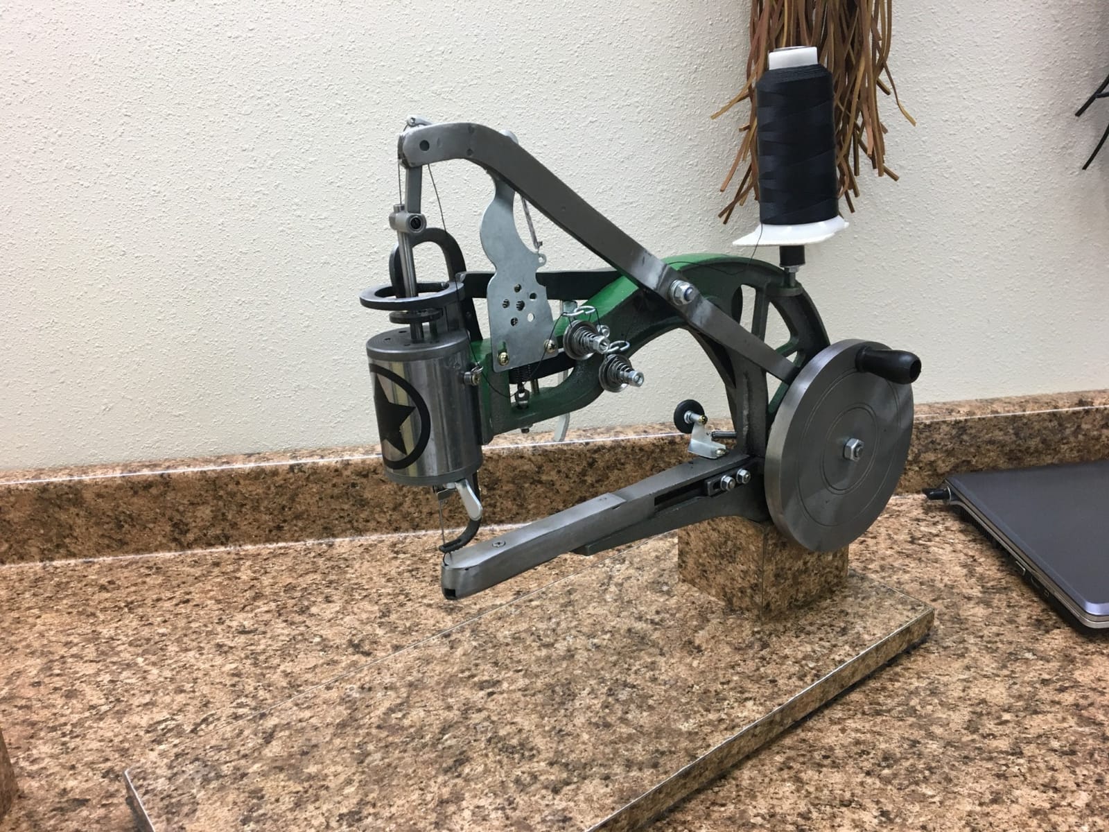 The New Cobbler Machine 10 -Bearings,Shoe Repair Hand Leather Sewing Machine, Shoe Cobbler Machine with Nylon Line, Manual Mending for Leather/Shoes/Bags/Clothes/Quilts/Coats/Trousers… customer photo 2