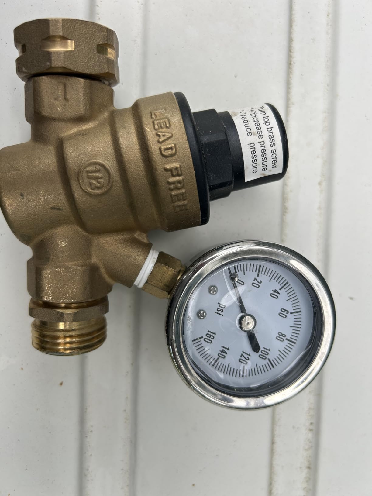 Hourleey Water Pressure Regulator Valve, RV Brass with Gauge and Inlet Screened Filter for Camper Trailer customer photo 2