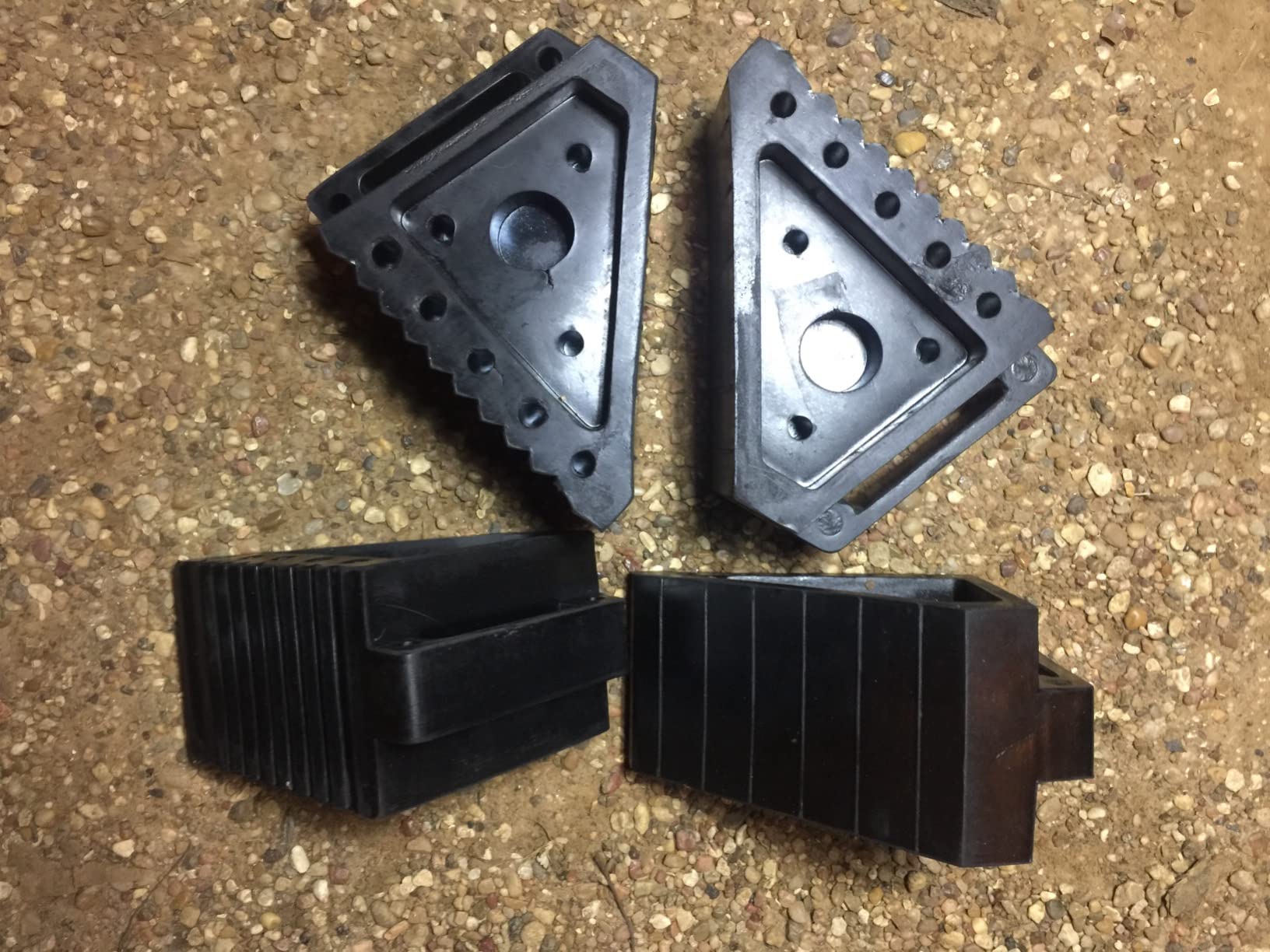 ROBLOCK Solid Rubber Wheel Chocks Heavy Duty Trailer Chock, G.V.W. Up to 4T, 2 Pack Black, 8.6