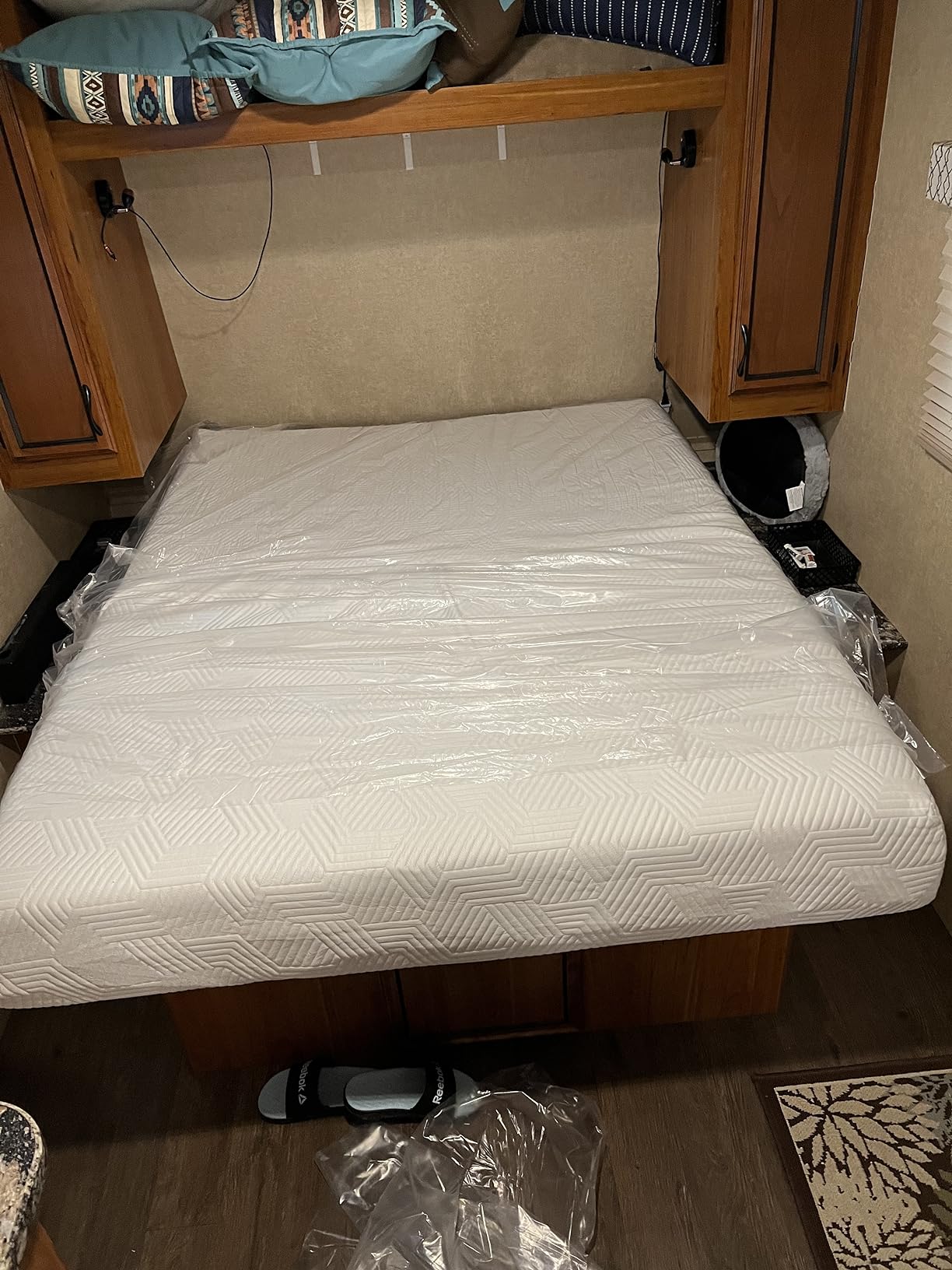 Lucid 10 Inch Memory Foam Mattress - Medium Feel - Infused with Refreshing Bamboo Charcoal and Cooling Gel - Bed in a Box - Temperature Regulating - Short Queen Size - RV or Camper Van Size customer photo 1