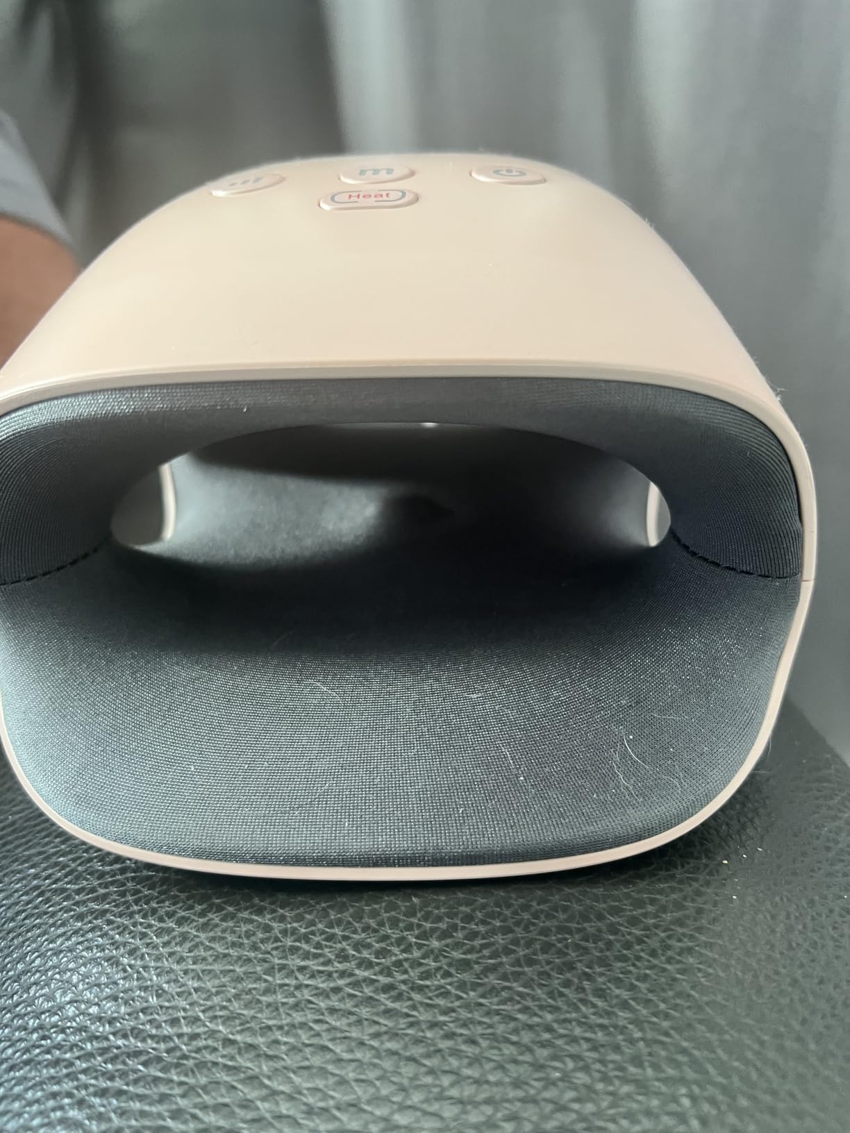 CINCOM Cordless Hand Massager with Heat and Compression, White customer photo 1