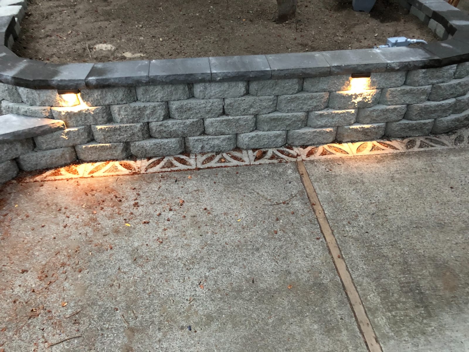 LEONLITE 8-Pack 7 Inch LED Hardscape Lighting, 3W/4W/5W, 2700K Soft White customer photo 1