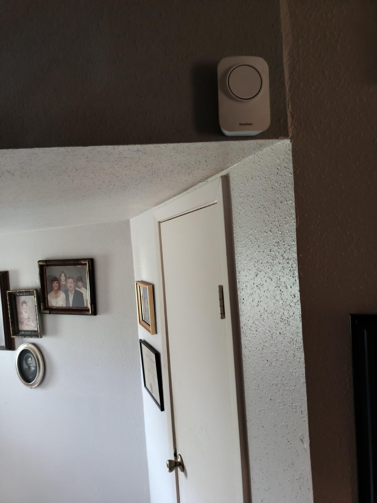 SimpliSafe 105dB Auxiliary Siren - Compatible with Gen 3 Home Security System customer photo 1