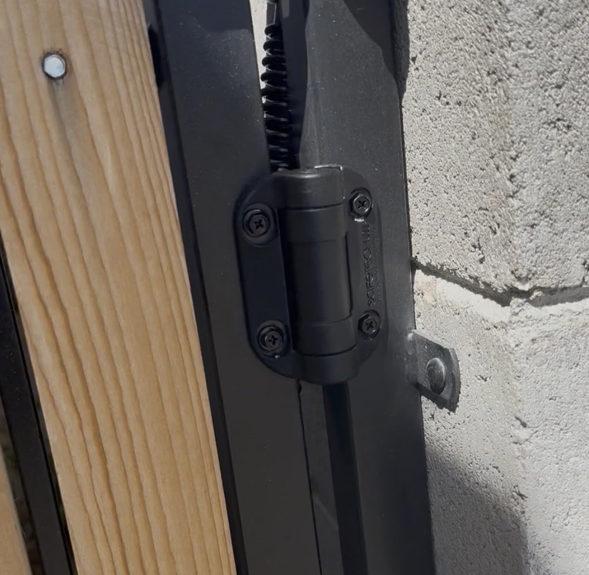 Safetech Hardware TopKlik Self Closing Gate Hinges | Self-Aligning Heavy Duty Spring Hinges | Adjustable Tension | Pool Safety Hinges | Any Square Post, Aluminum Gates | Swing Close 90bs SHG-90L Black customer photo 2