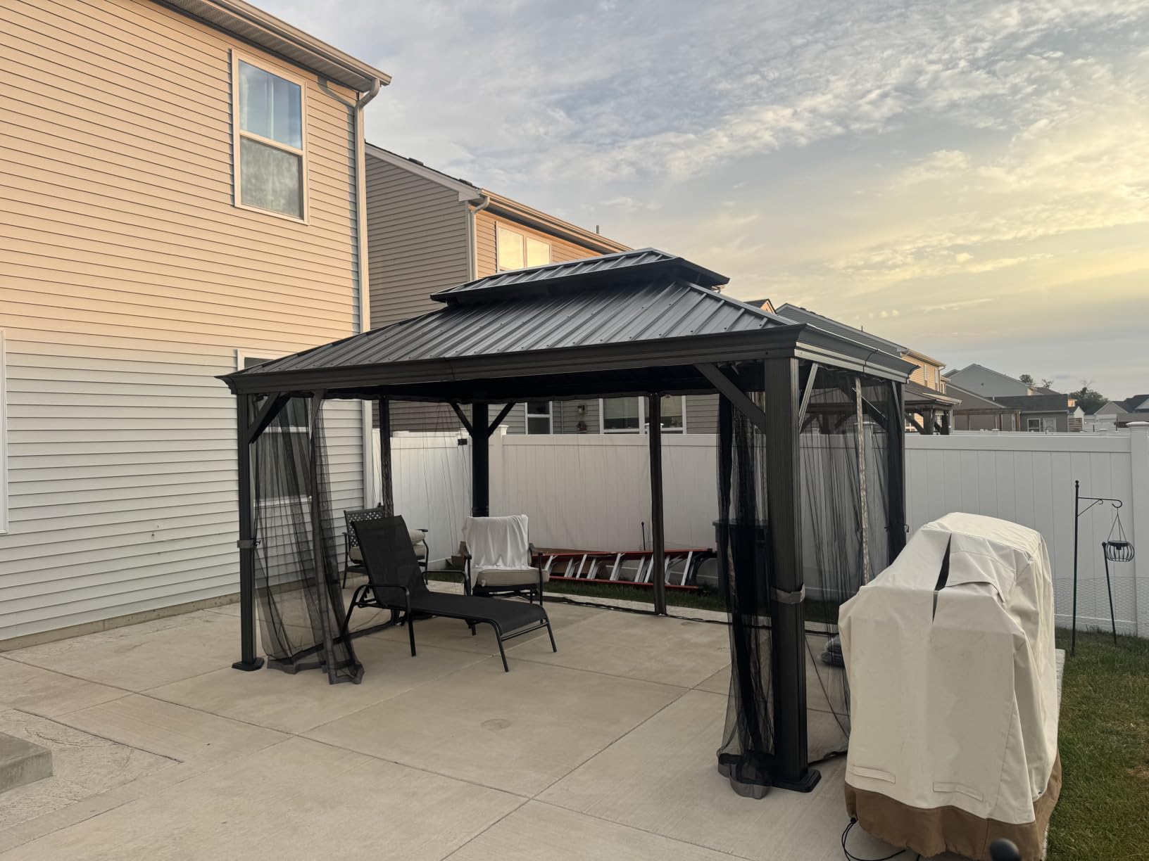 Kozyard Alexander 12' x 12' Hardtop Gazebo, Aluminum Frame customer photo 2