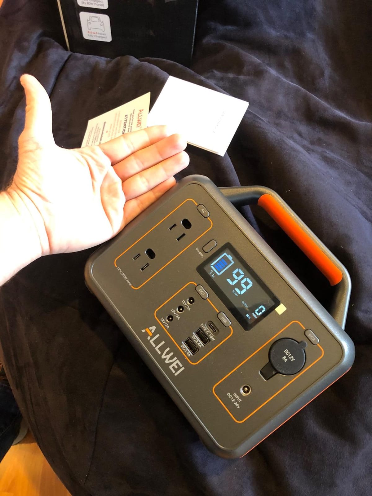 ALLWEI Portable Power Station 300W, 256Wh Solar Generator LiFePO4 Battery customer photo 2
