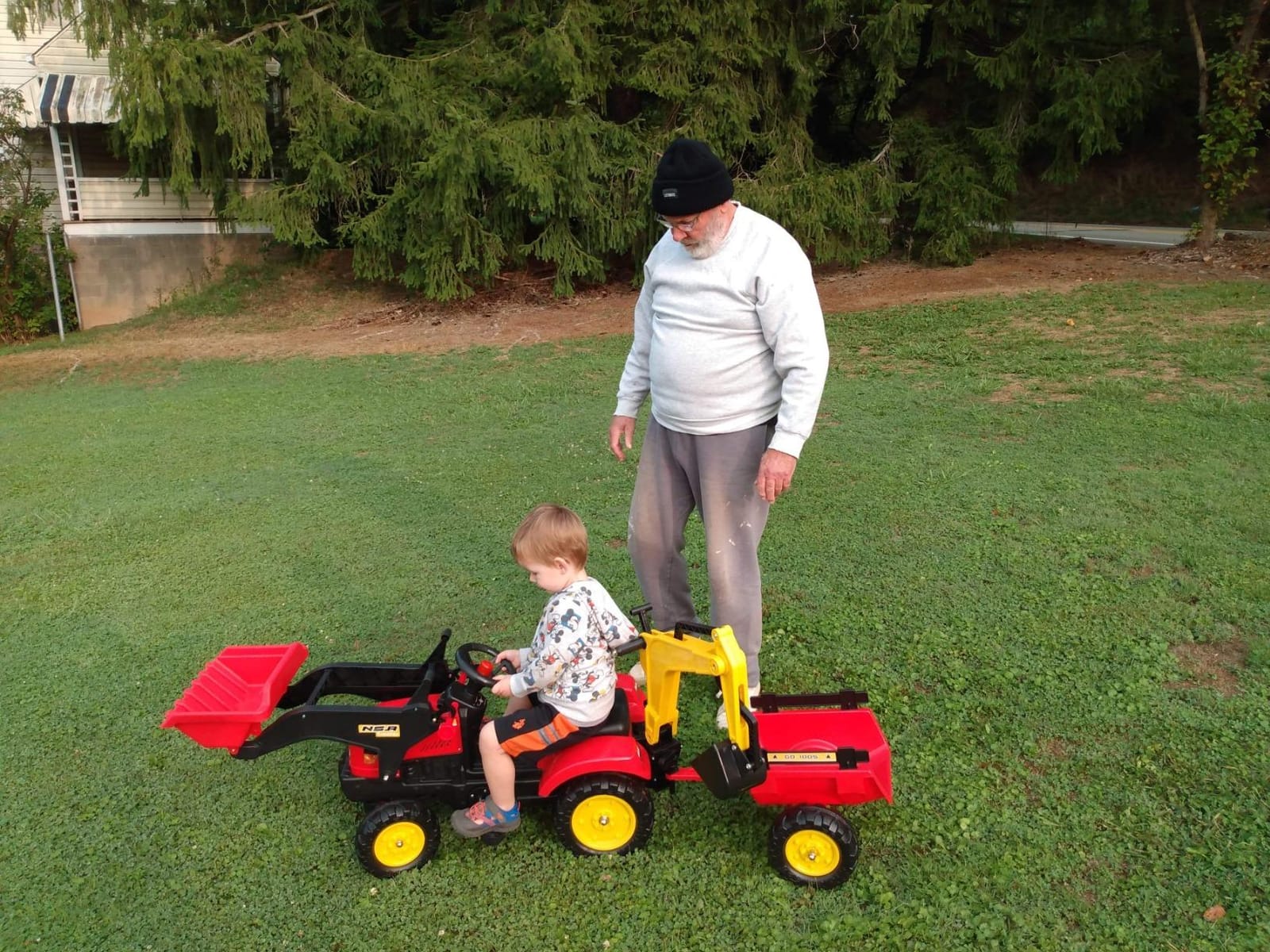 Aosom 3 in1 Kids Ride On Excavator/Bulldozer Move Forward/Back 6 Wheels customer photo 1