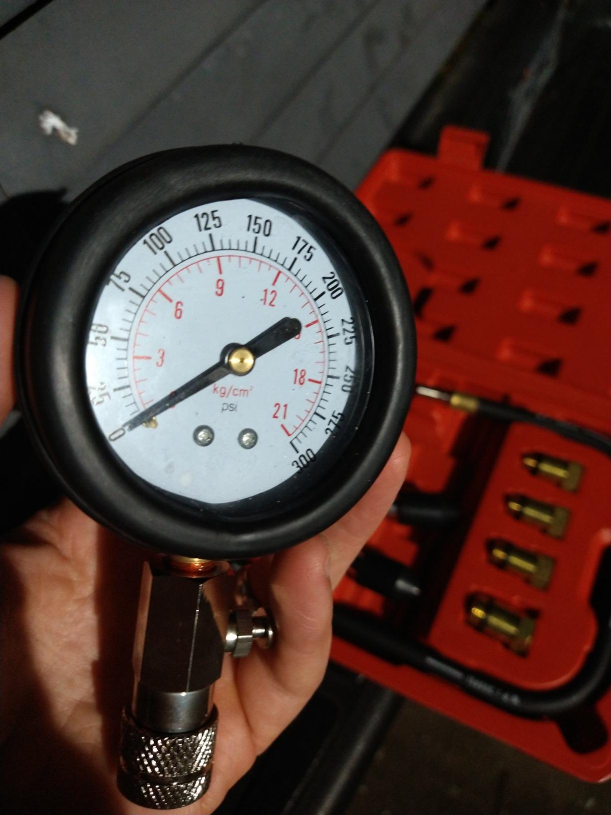 OMT 8pc Petrol Engine Cylinder Pressure Test Kit with 300 PSI Dual Gauge customer photo 1