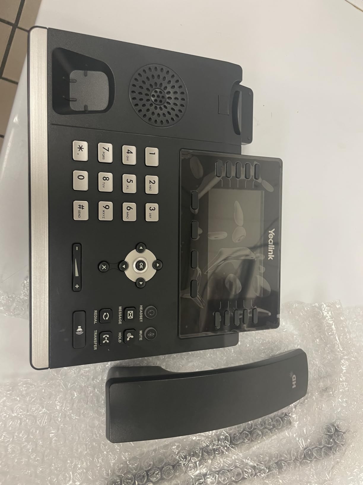 Yealink T46U IP Phone, 16 VoIP Accounts. 4.3-Inch Color Display. Dual USB 2.0, Dual-Port Gigabit Ethernet, 802.3af PoE, Power Adapter Not Included (SIP-T46U) customer photo 1