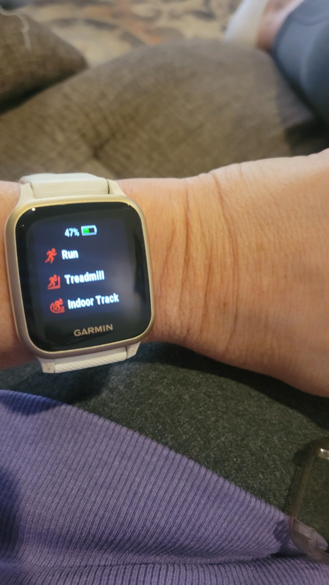 Garmin Venu Sq, GPS Smartwatch with Bright Touchscreen Display, Up to 6 Days of Battery Life, Light Gold and White - 010-02427-01 customer photo 2