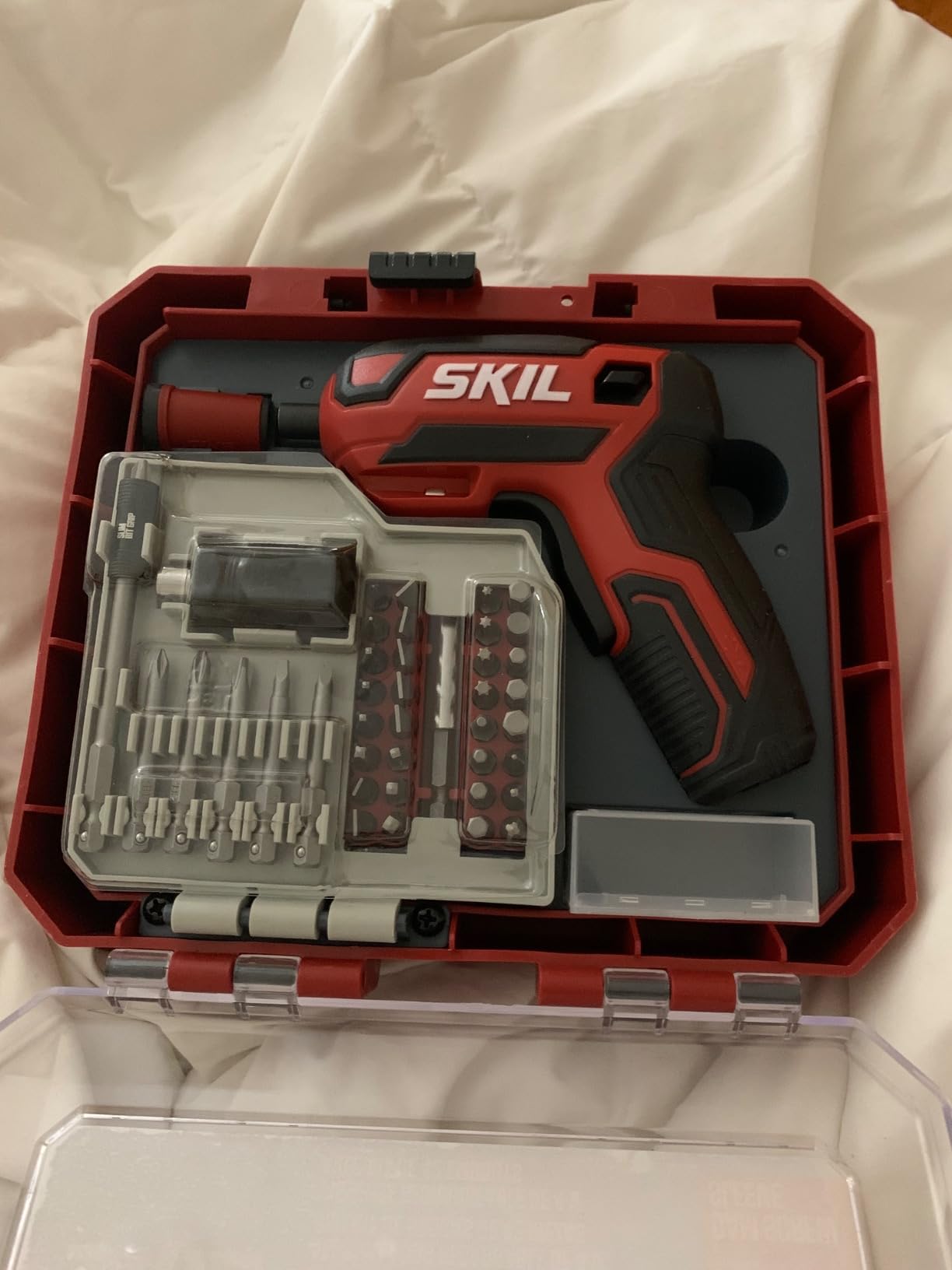 SKIL Rechargeable 4V Cordless Pistol Grip Screwdriver with 42pcs Bit Set, USB Charger and Carrying Case - SD5618-03 customer photo 2