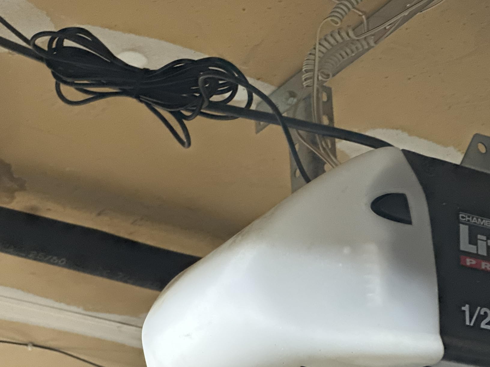 meross Smart Garage Door Opener Remote with External Antenna customer photo 1