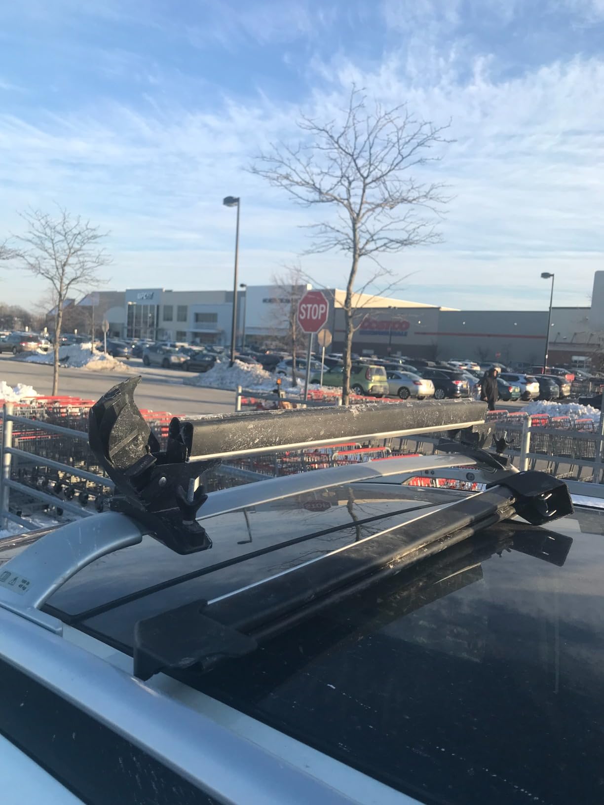 Leader Accessories Ski & Snowboard Roof Rack, Fits 6 Skis or 4 Snowboards | 2 PCS Universal Top Holder Carriers Crossbar Fit, Lockable, Anti-Theft Lock, Rustproof Aluminum & Anti-Scratch Rubber Padding customer photo 2