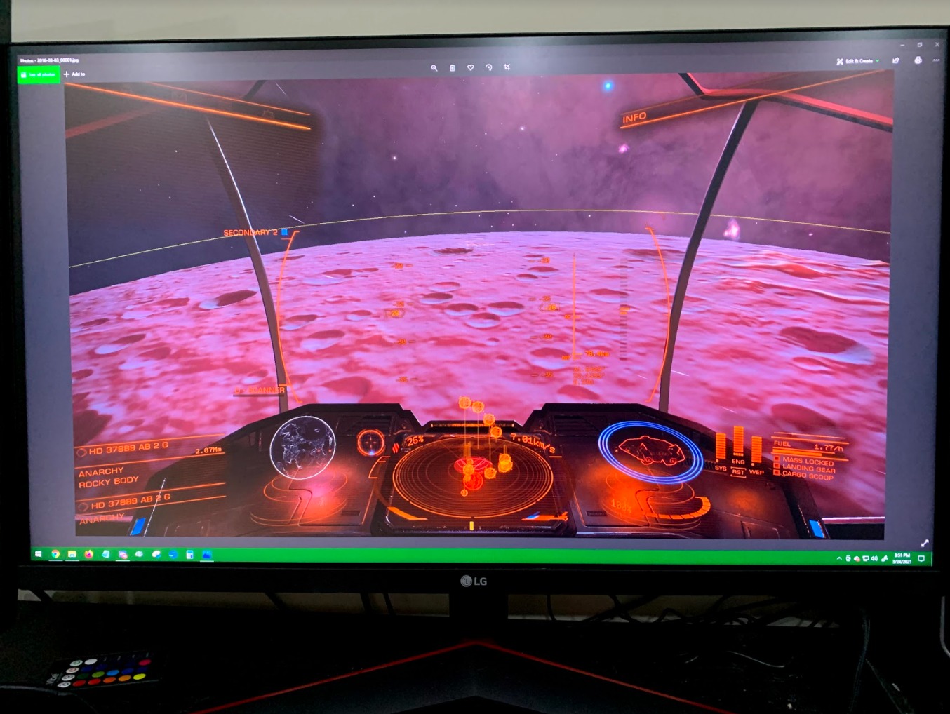 LG 27GN800-B Ultragear 27 inch QHD (2560x1440) IPS 144Hz 1ms Gaming Monitor AMD FreeSync Premium G-Sync Compatible HDR10 HDMI DisplayPort Black customer photo 2