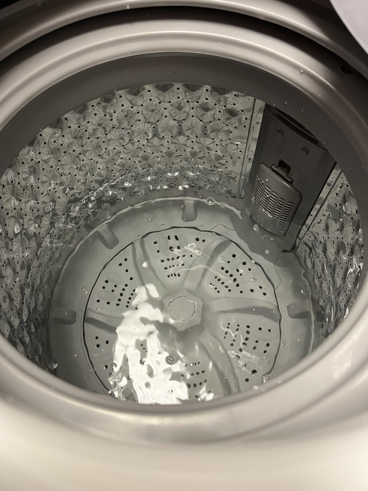 BLACK+DECKER 2.0 Cu. Ft. Portable Washer, 15.4 lb. Capacity, BPWM20W, White customer photo 2