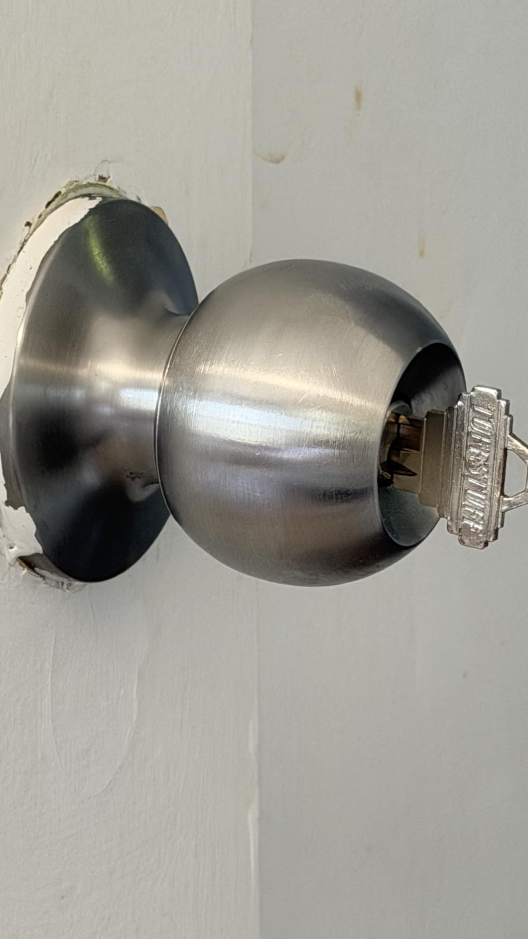 BESTTEN Keyed Entry Door Knob with Lock, Heavy Duty Interior and Exterior Door Lock, Standard Ball, Satin Nickel customer photo 1
