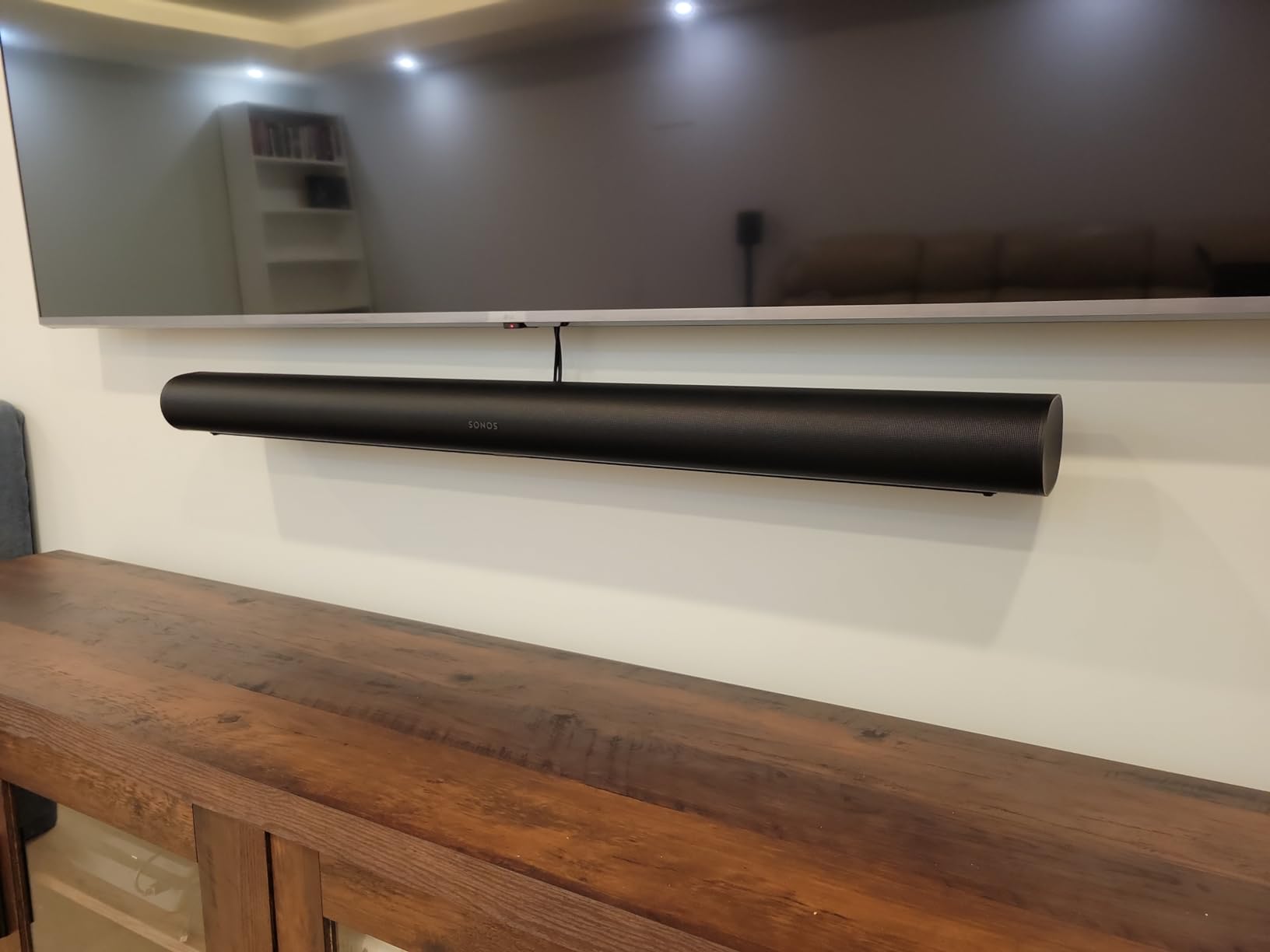 Sound Bass Arc Soundbar Wall Mount Bracket, Black customer photo 1